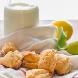 These cottage cheese cookies are lightly sweet, crisp and crumbly. They are just right with a hot cup of tea, coffee or just enjoy them with milk.