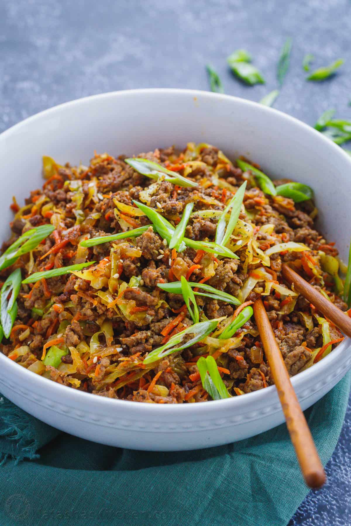 Quick recipe for a Egg roll in a Bowl. An easy recipe for eggrolls in a bowl.