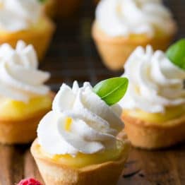 The lemon curd pairs perfectly with the crumbly soft cookie and lightly sweetened cream. Great party dessert! @natashaskitchen